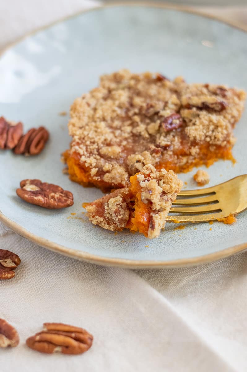 Texas Roadhouse Sweet Potato Casserole with Pecan Topping