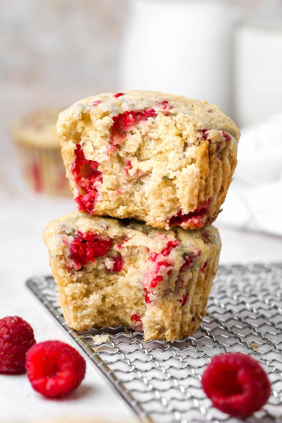 Vegan raspberry muffins