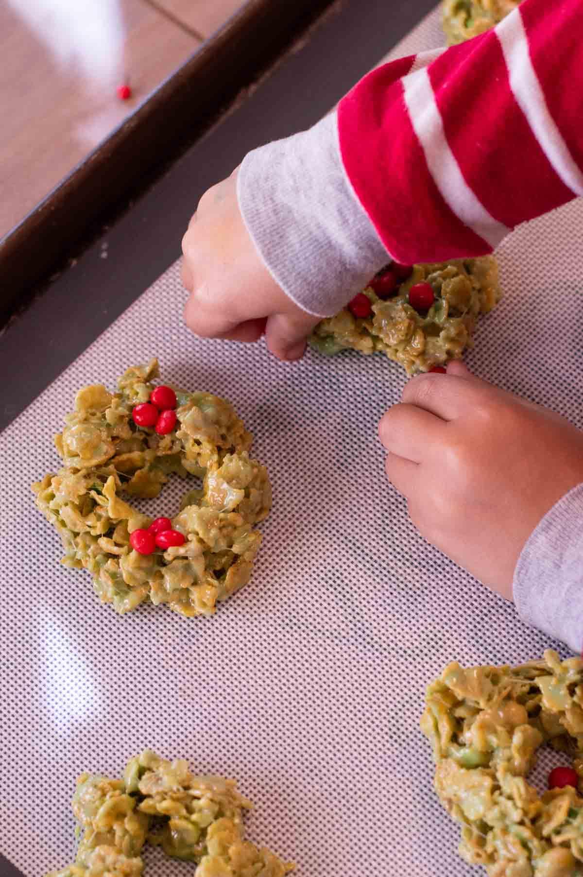 Christmas Wreath Cookies step by step
