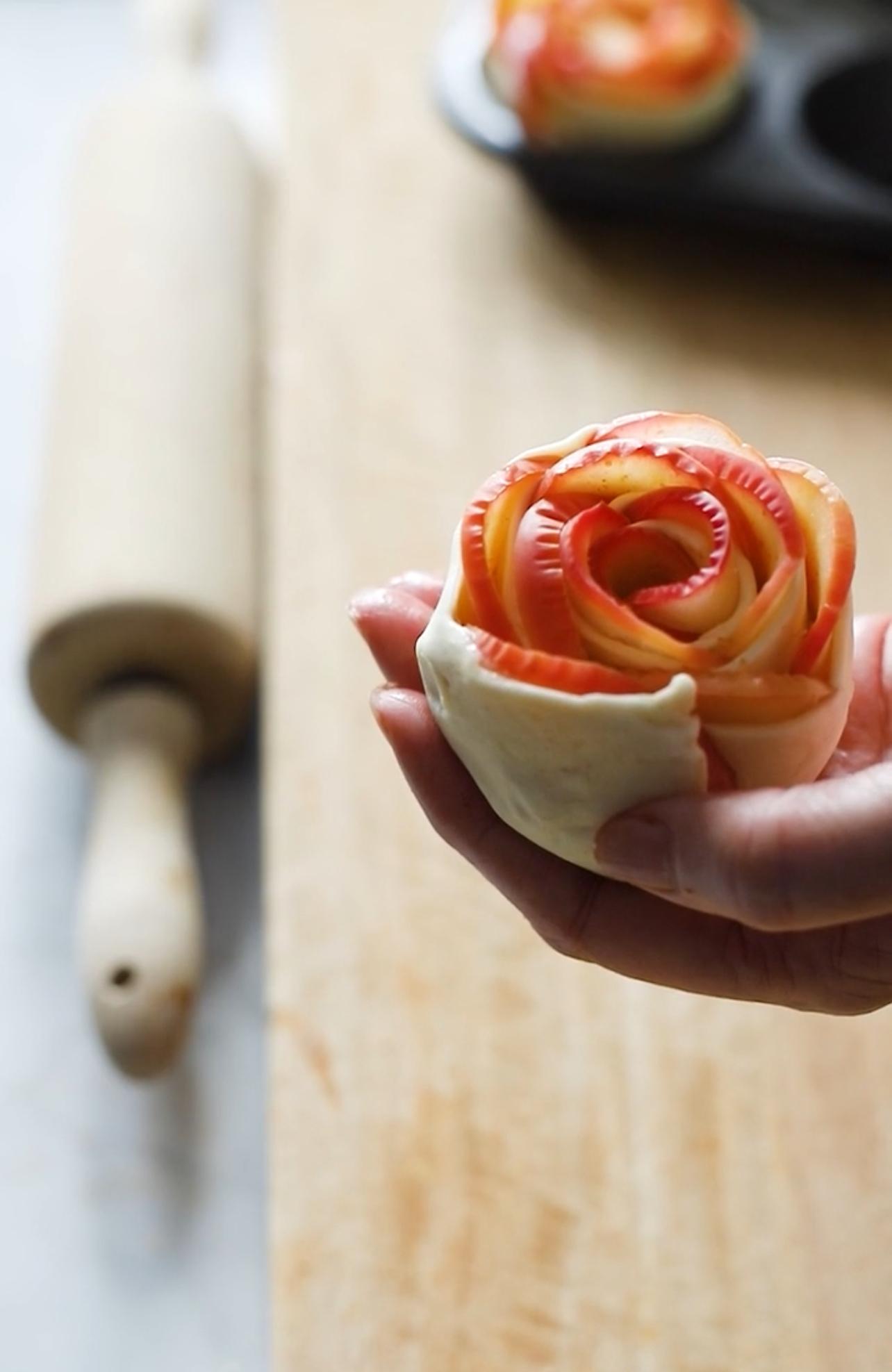 Apple Roses bring made with apple slices and pastry dough